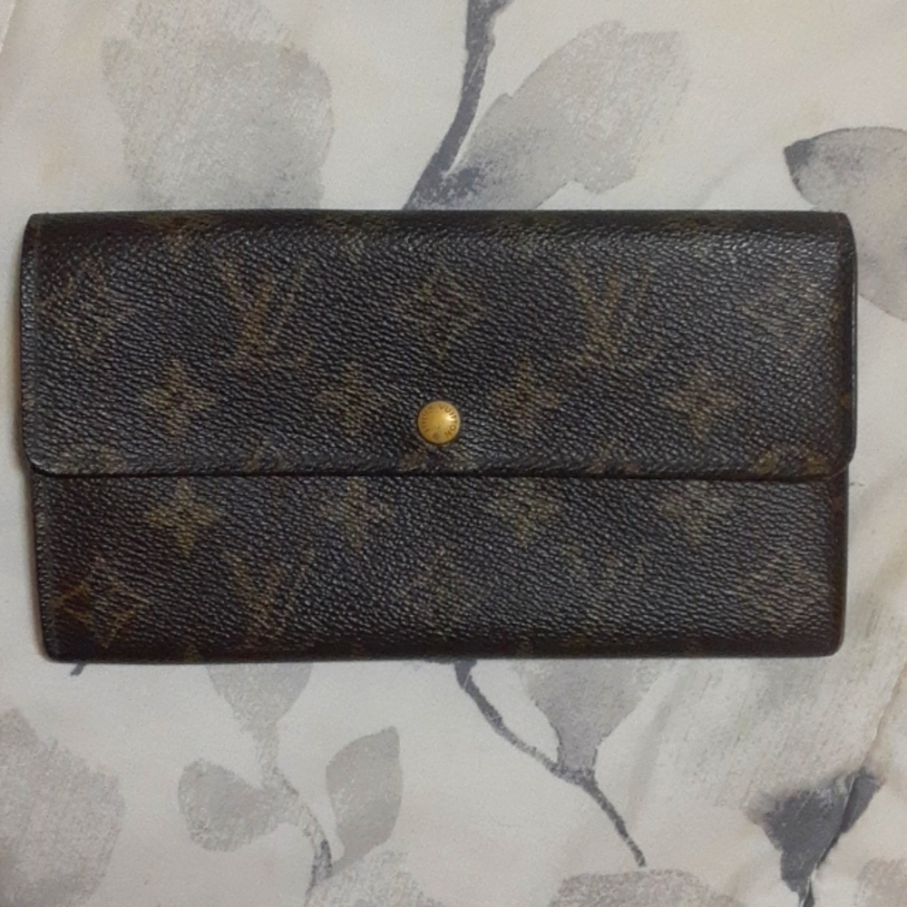 Louis Vuitton Monogram Portefeiulle Sarah Wallet